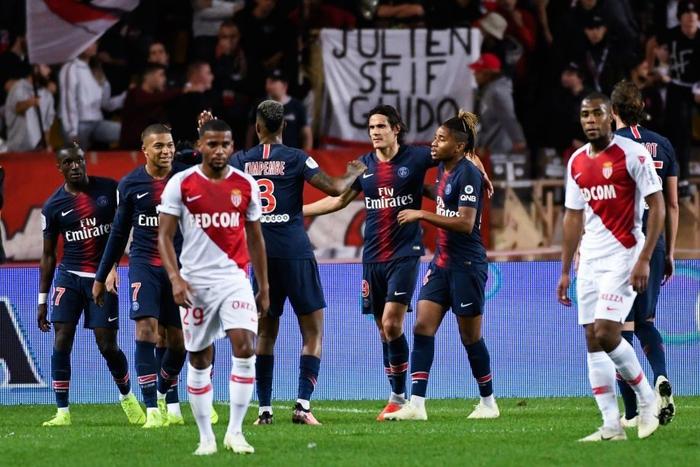 隐形眼镜相 隐形眼镜相