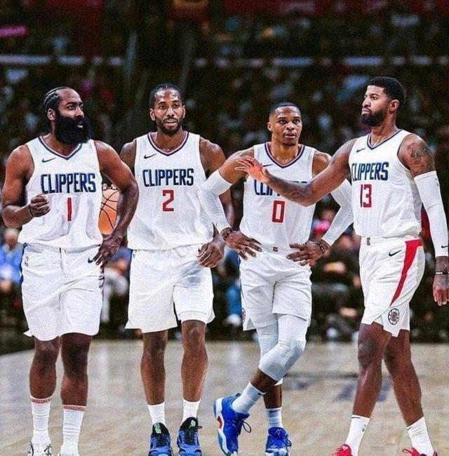 通过社媒引 通过社媒引